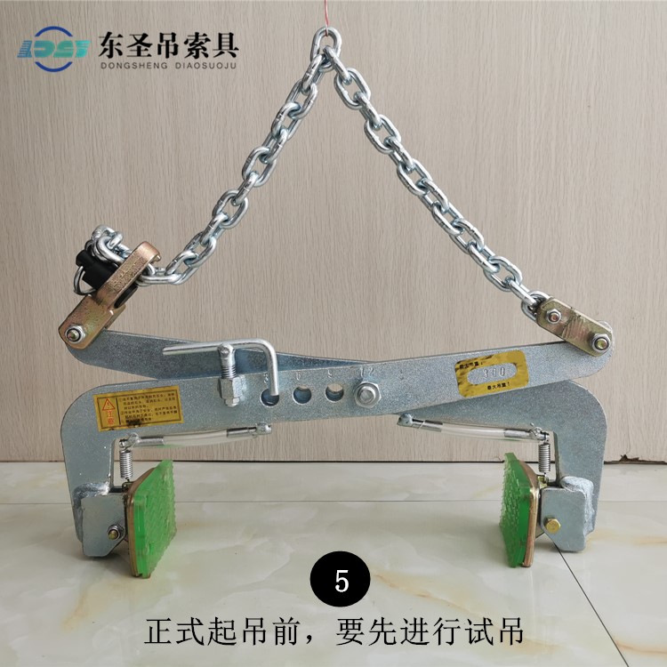 正式起吊前，要先進(jìn)行試吊（如何試吊請(qǐng)參考起重吊裝操作規(guī)范）