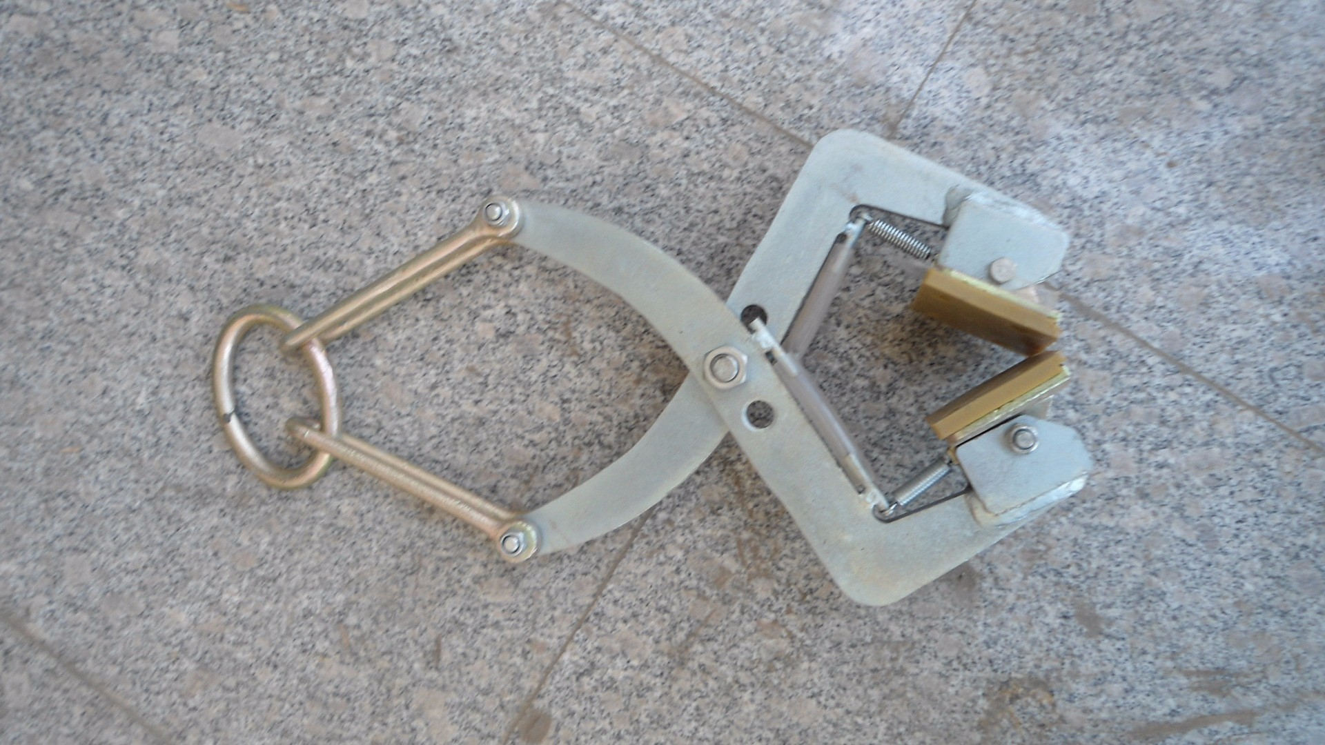 加重加厚S型大理石板吊具/玻璃夾具-河北東圣吊索具制造有限公司-石材夾具_小型攪拌機_手動叉車_液壓堆高車 加重加厚S型大理石板吊具/玻璃夾具-河北東圣吊索具制造有限公司-石材夾具_小型攪拌機_手動叉車_液壓堆高車