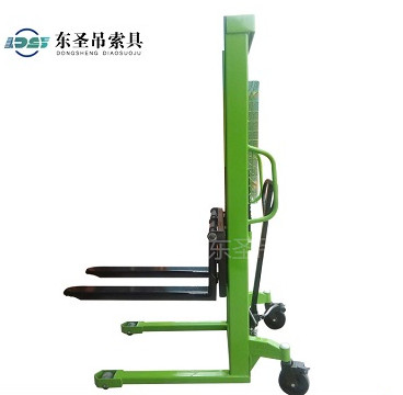 手動液壓堆高叉車--河北東圣吊索具制造有限公司--液壓堆高車|手動叉車|小型攪拌機(jī)|石材夾具