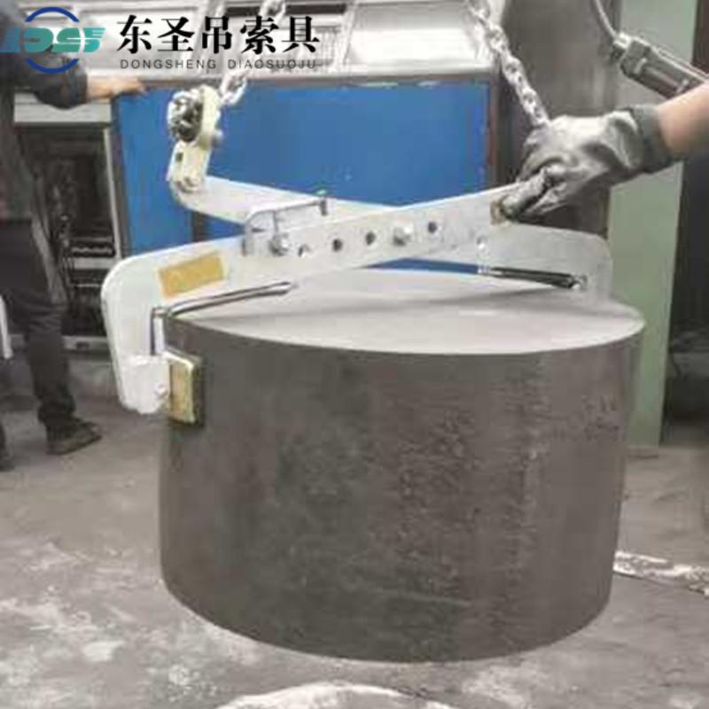 吊夾吊裝水泥墩