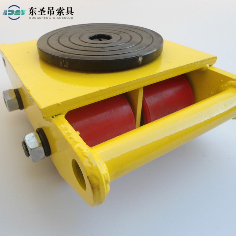 6噸小坦克車(chē)正面